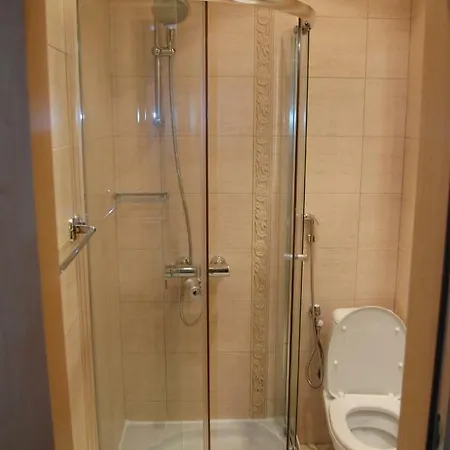 Luxury Nora Center