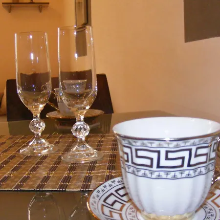 Luxury Nora Center